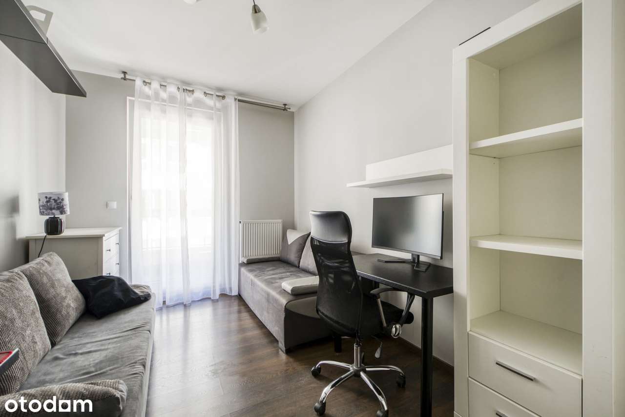 ul. Kolska, apartamentowiec, 3 pokoje, 2 balkony, m.postojowe, komórka-8
