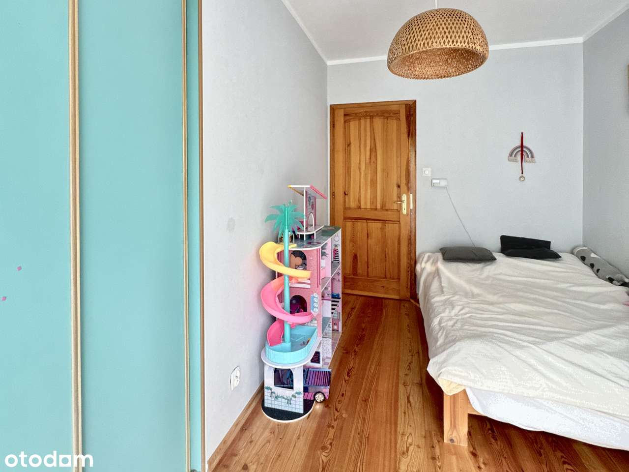 4 pokoje z ogródkiem w zielonej okolicy-9