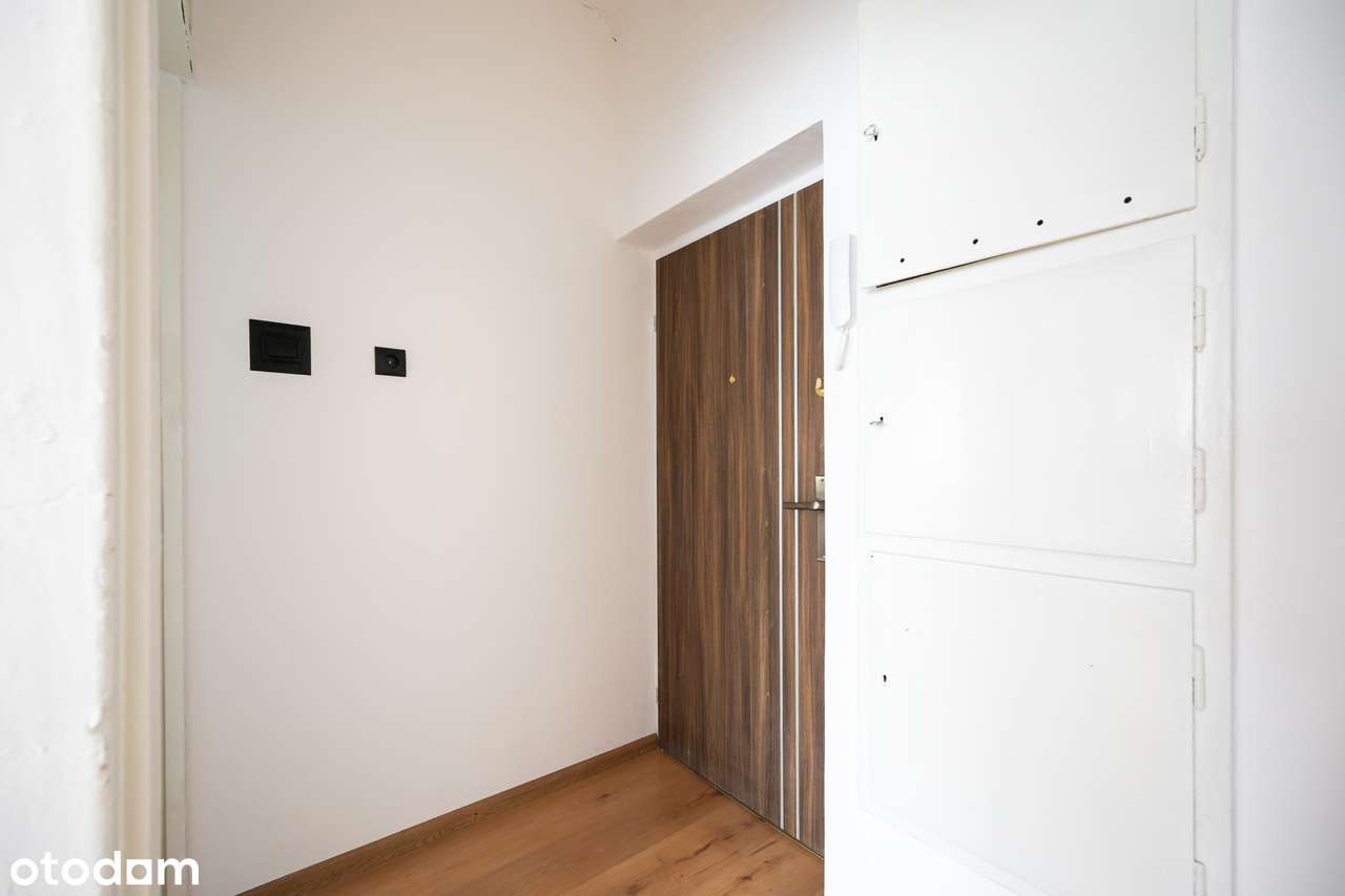 Duża kawalerka z osobną kuchnią z opcją 2 pokoi-8