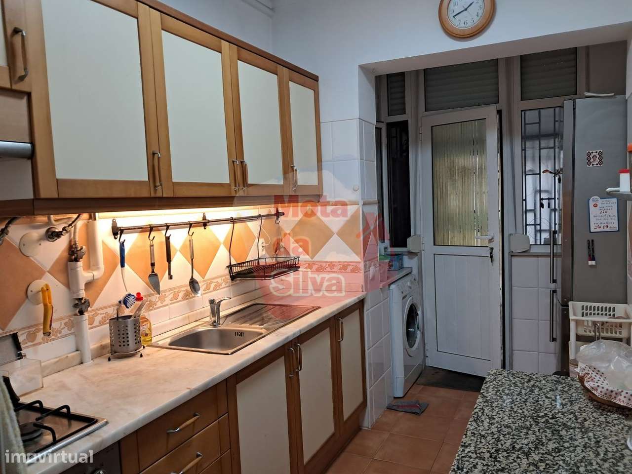 Excelente apartamento R/C, T2 com Logradouro em Queluz-6