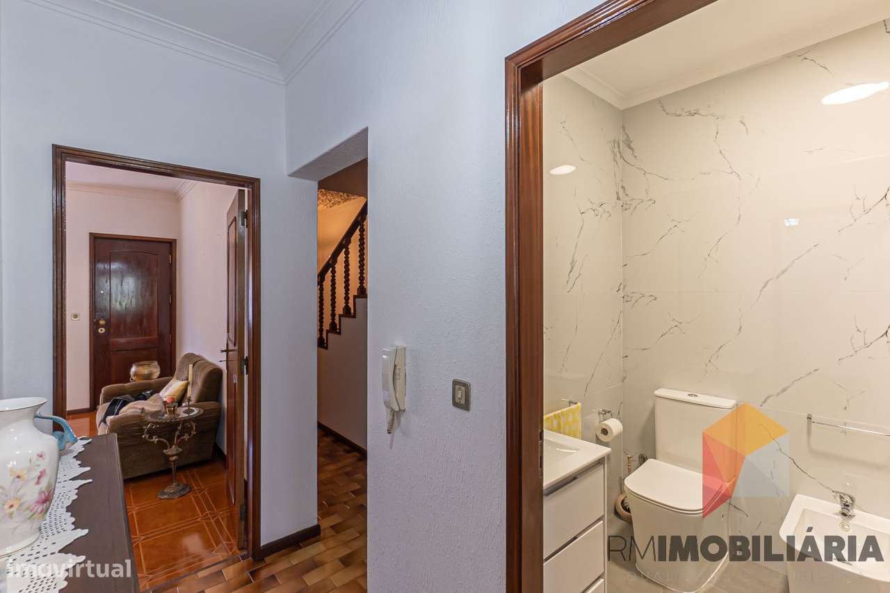 Moradia T4 em Vale de Ferreiros, Fânzeres-10