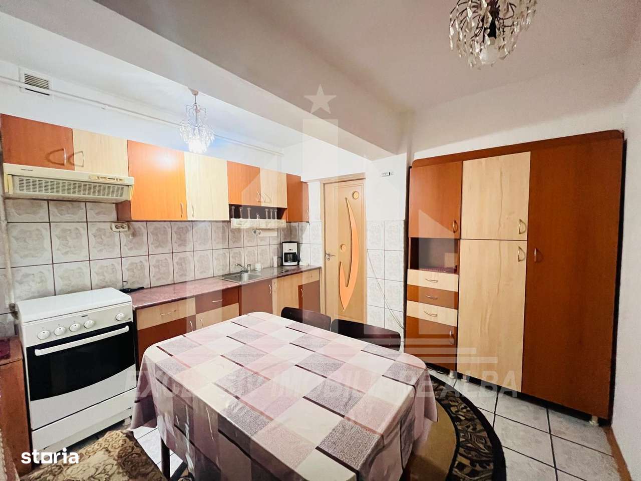 Apartament 3 camere decomandate | 60 mp | Etaj intermediar | Ampoi 1 - Imagine principală: 2/5