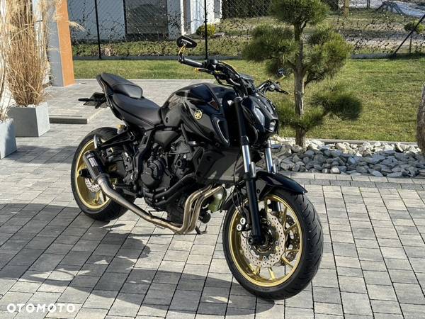 Yamaha MT - 2