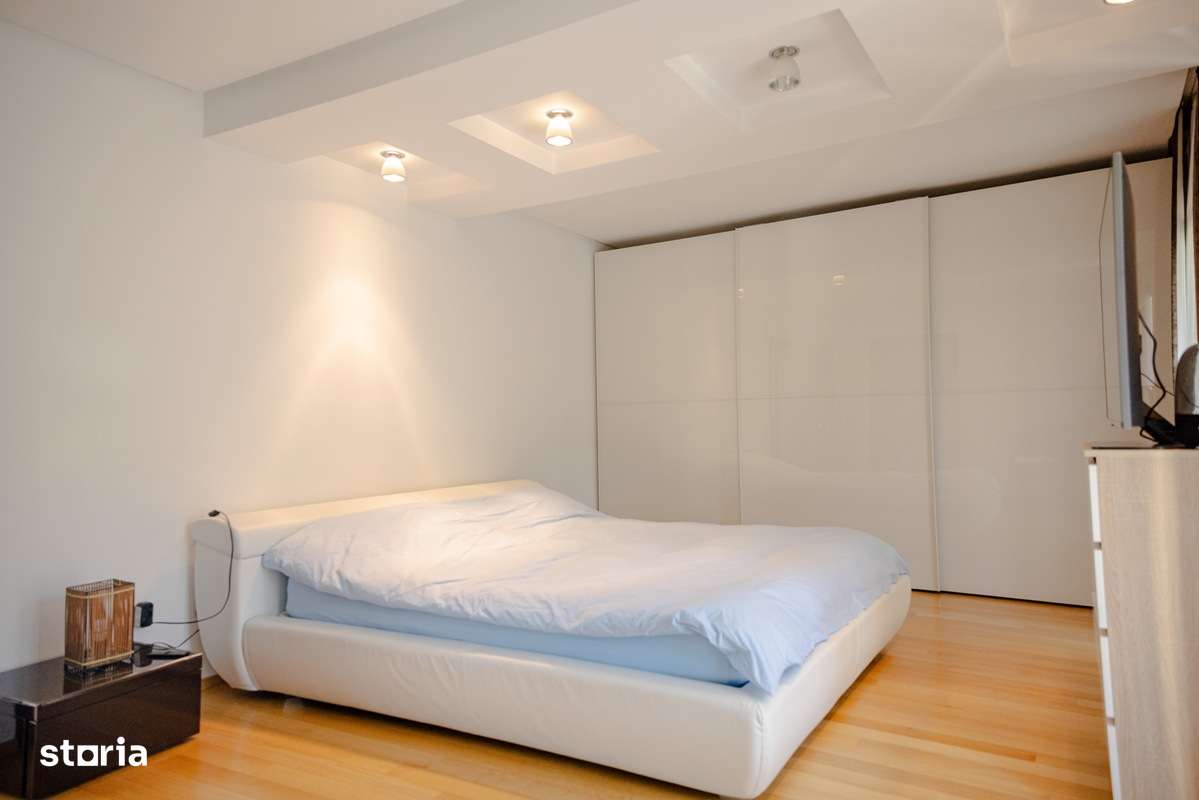 VILA DE LUX, zona Cartier Sasar , 450mp cu 10 ari teren!-9