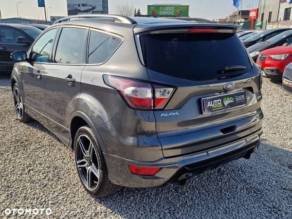 Ford Kuga - 33