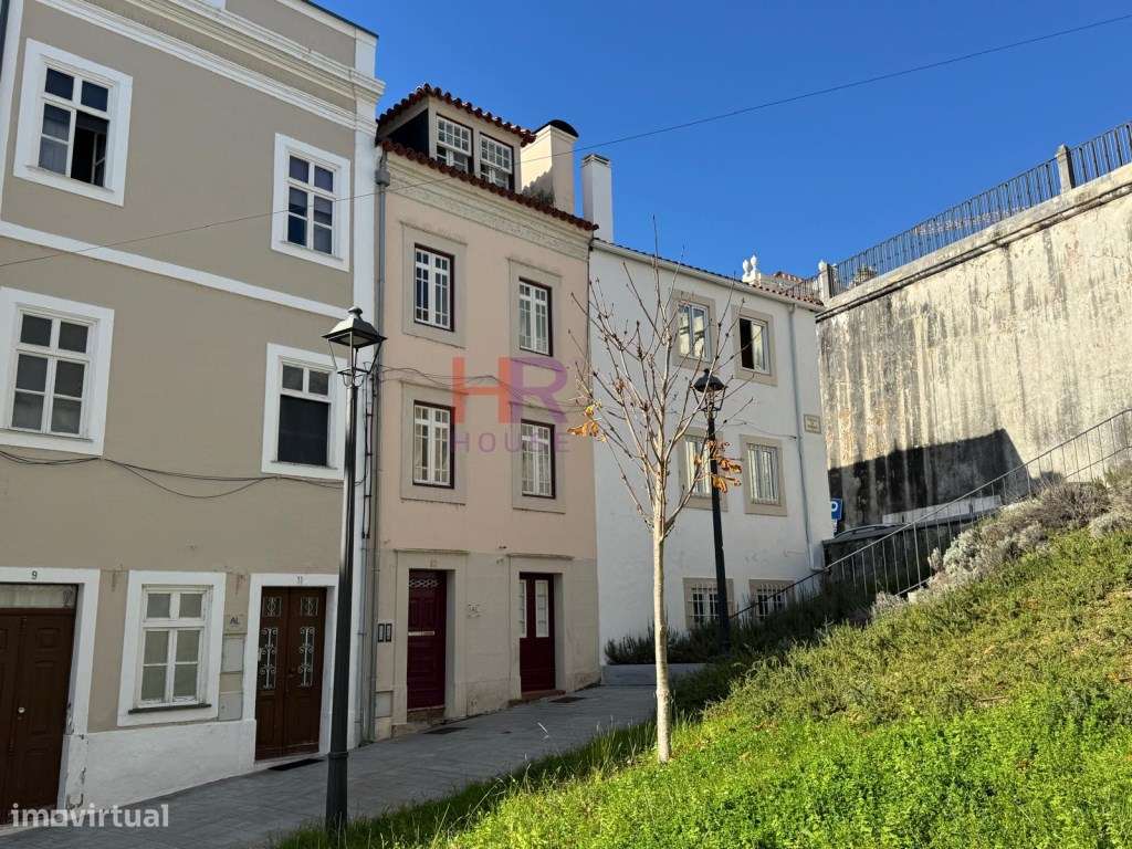 Vende-se Prédio com 8 estúdios mobilados e equipados.-8