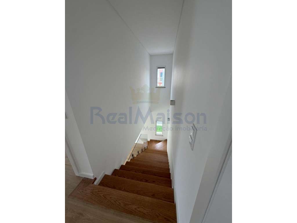 Fantástica Moradia T3 - S.Domingos de Rana - CONSTRUÇÃO NOVA-24