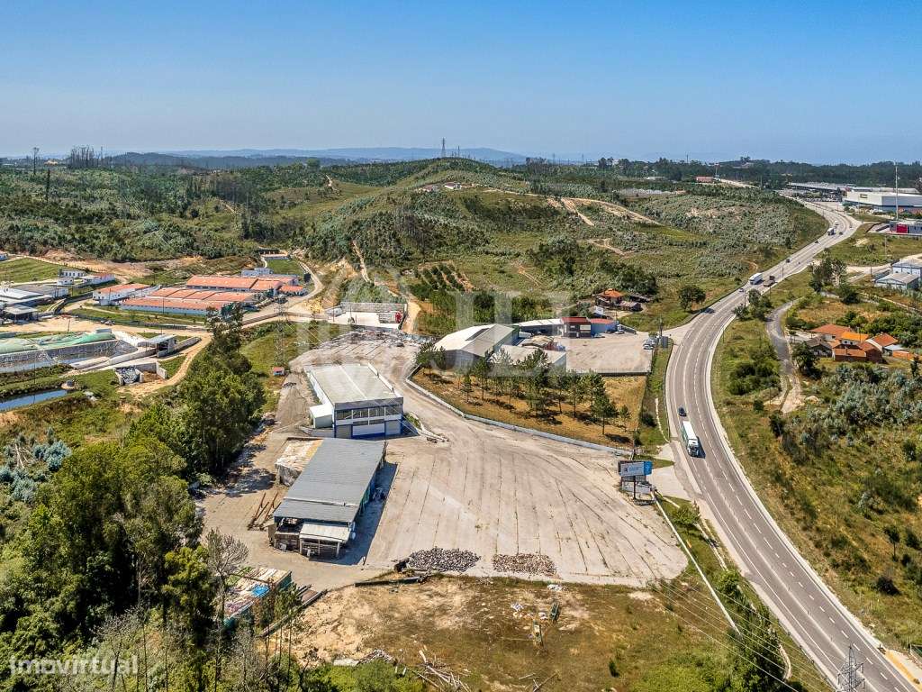 Armazém na zona de Leiria - Grande imagem: 4/11