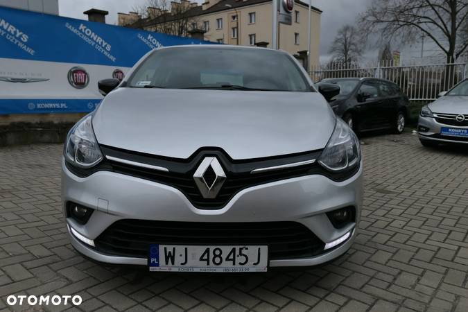 Renault Clio - 8