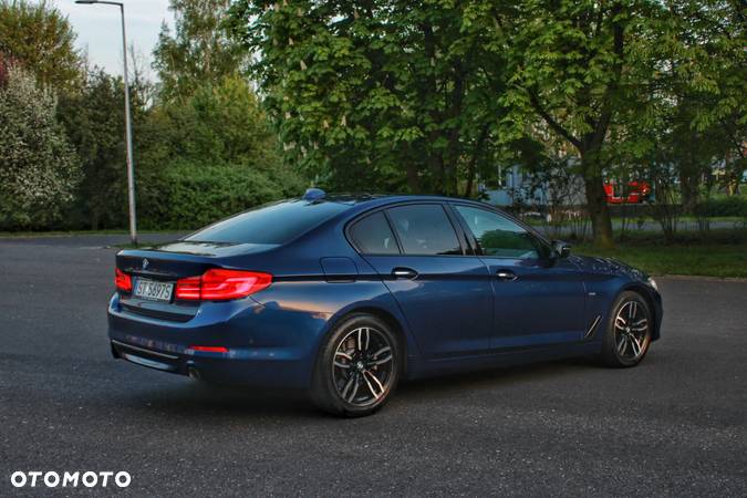BMW Seria 5 520d Sport Line - 28