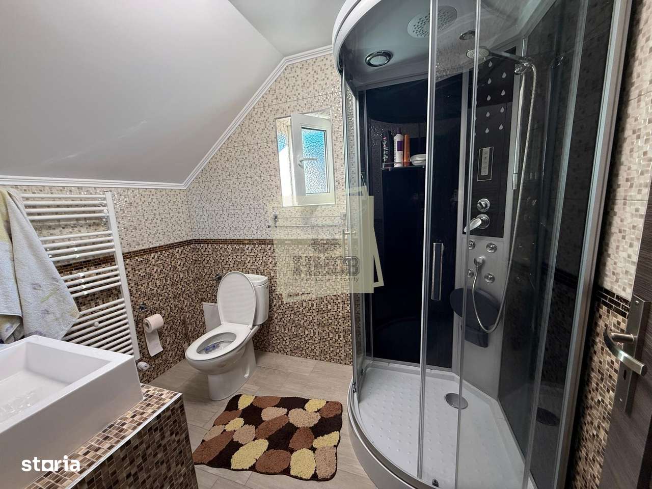 Casa noua cu 5 camere 2 bai in Terezian-13