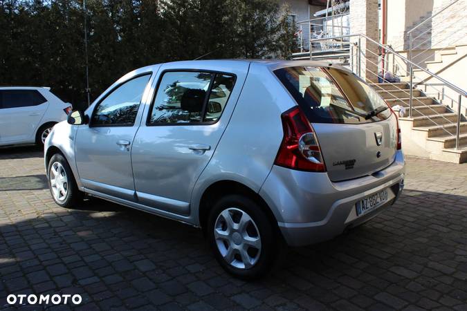 Dacia Sandero - 5