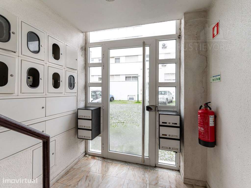 Apartamento T2, 2º andar | Horta das Figueiras, Évora-15