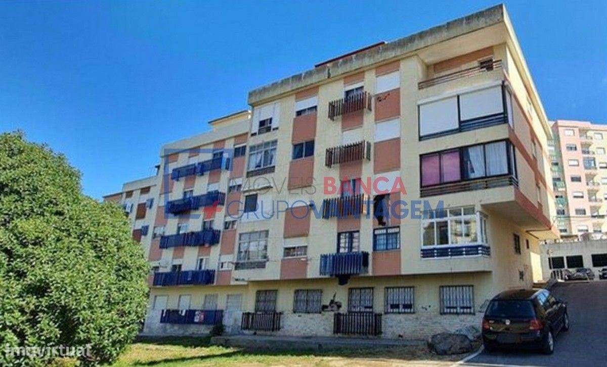 Vende T2 Agualva - Grande imagem: 1/9