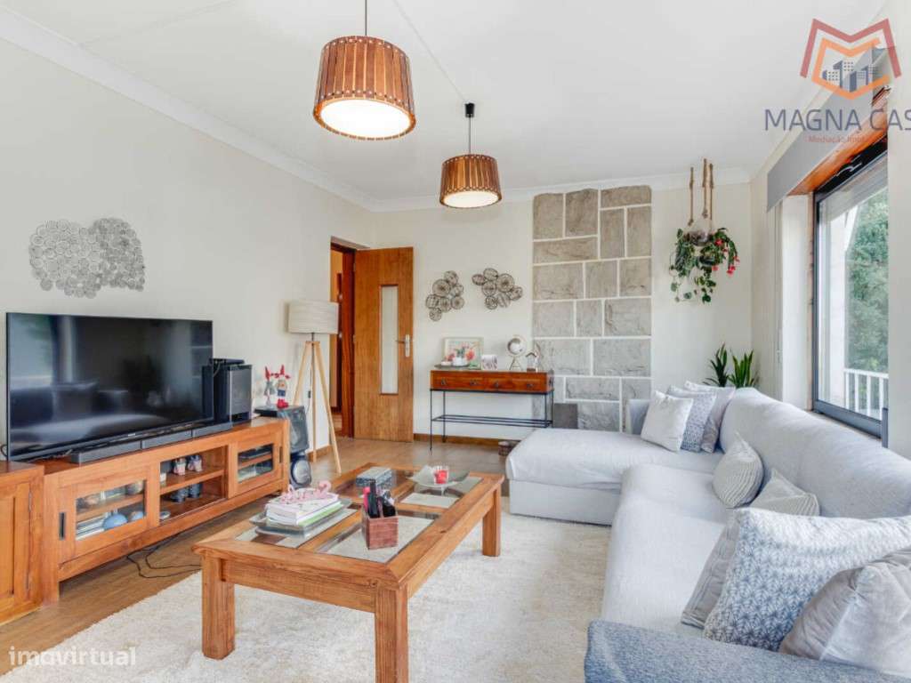 Moradia T10 com logradouro a 5 min da A5, a 7 min de carro da Nova ...-14