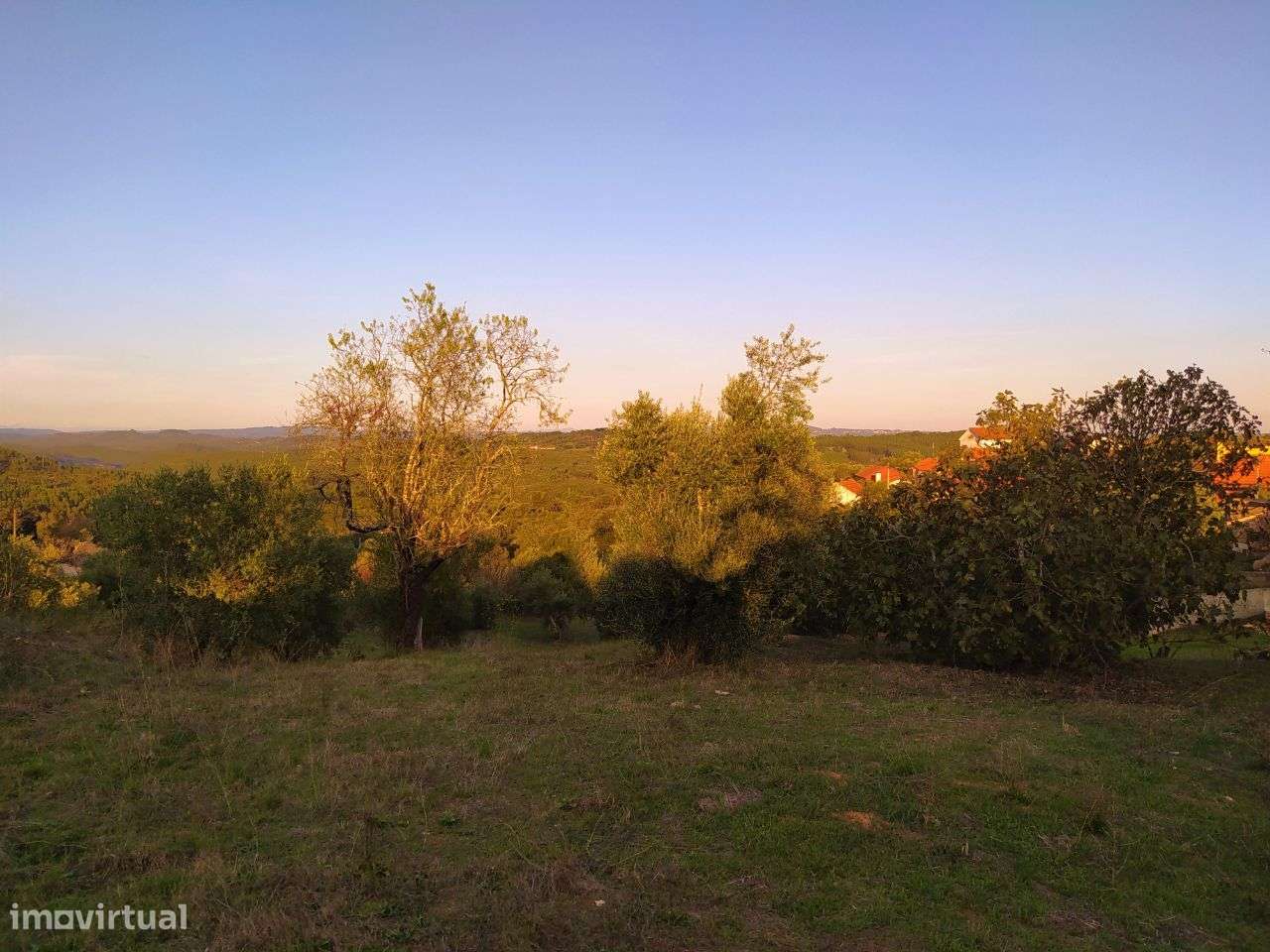 Terreno para construção - Grande imagem: 3/3