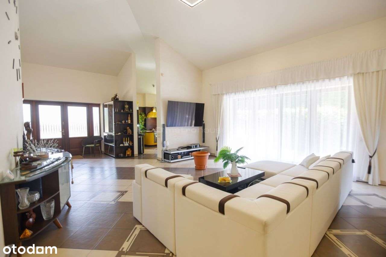 Wyjątkowa Posiadłość Pod Łodzią - Pełny obrazek: 5/18