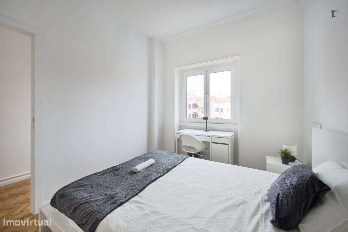 Quarto - localizado em Entrecampos Lisbon - Grande imagem: 5/52