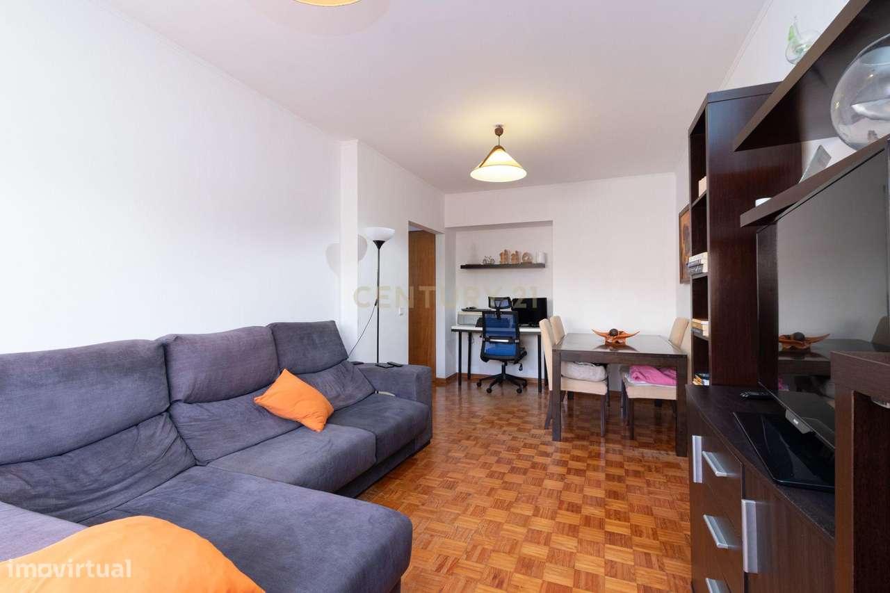 Apartamento T2 com Parqueamento e Box – Caparica - Grande imagem: 4/33