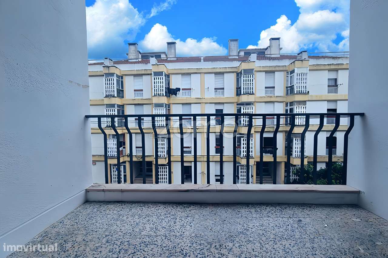 T2 Póvoa de Santo Adrião próximo a comércio, transportes e escolas - Grande imagem: 4/16