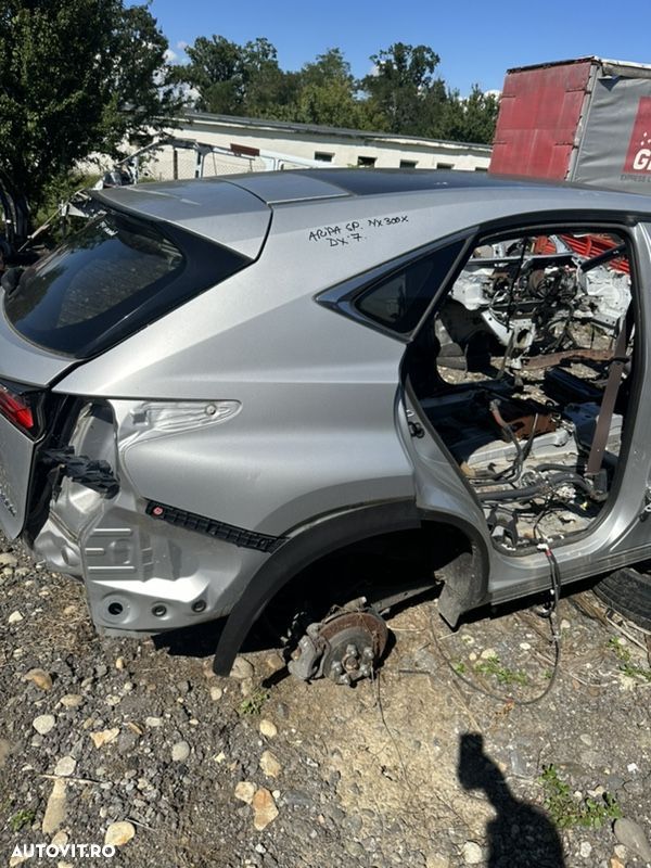 Aripa dreapta spate LEXUS NX an 2016 - 1