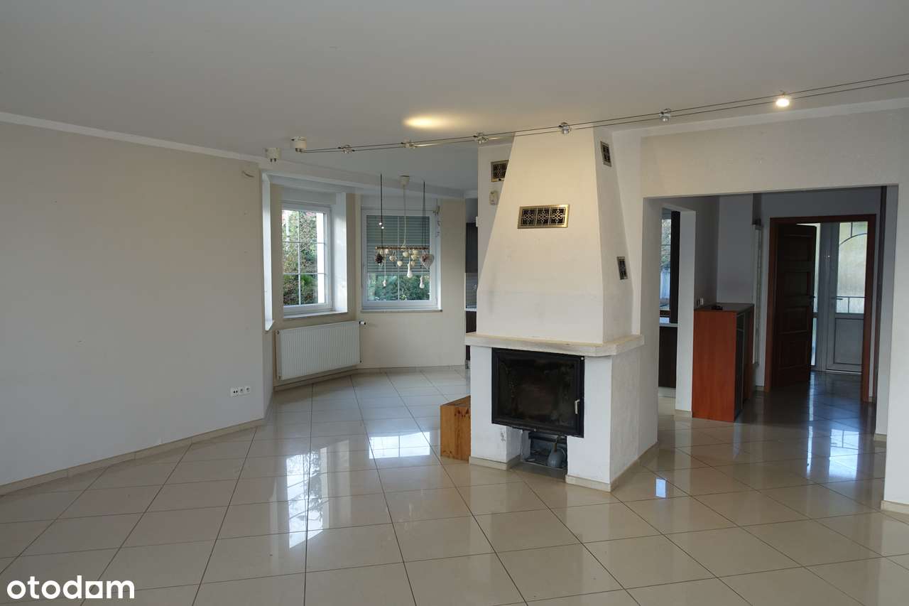 Przestronny Dom Jednorodzinny 200 m² z ogrodem i garażem – Kunowice-6