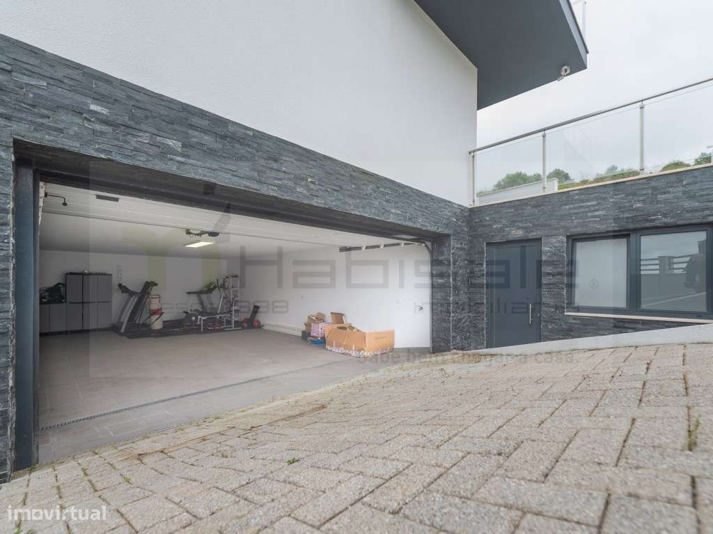 Moradia T4+1 moderna em Vale Grande, Odivelas-41