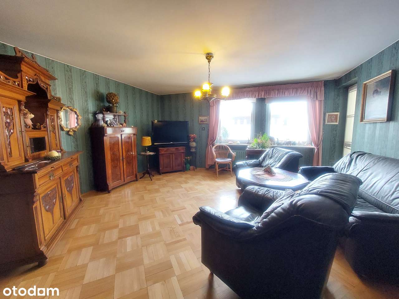 cicha okolica , tereny zielone , kampus UAM