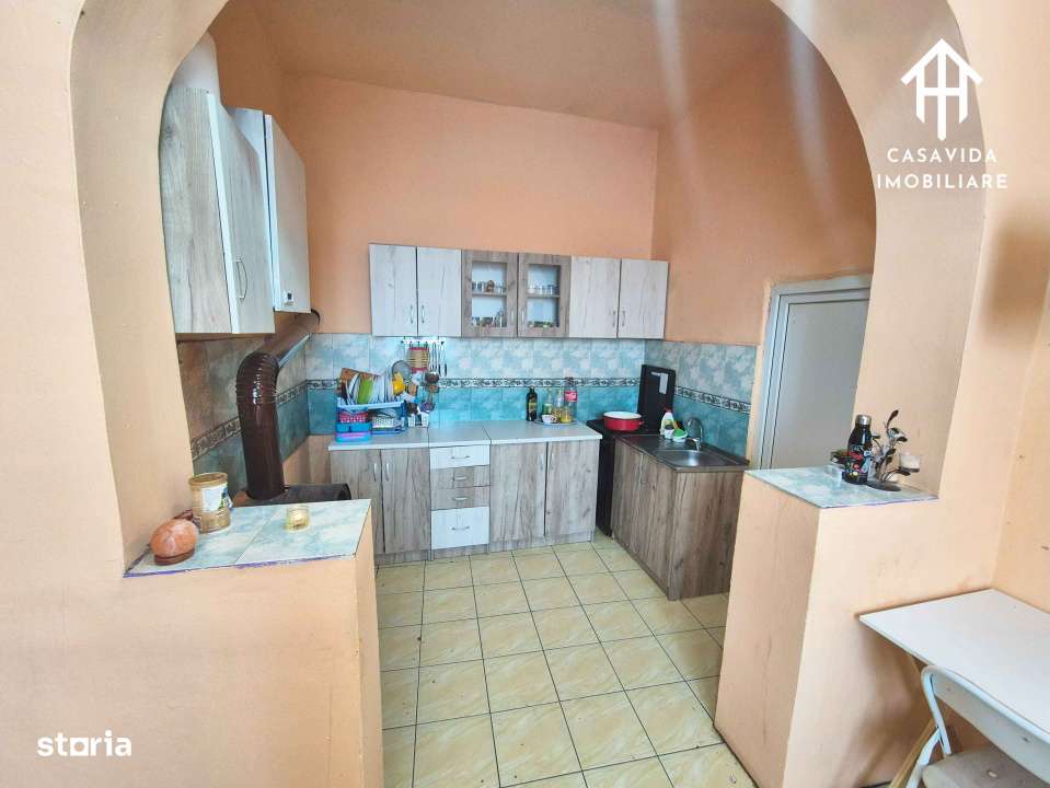 Casa de vanzare in Ciresu-5