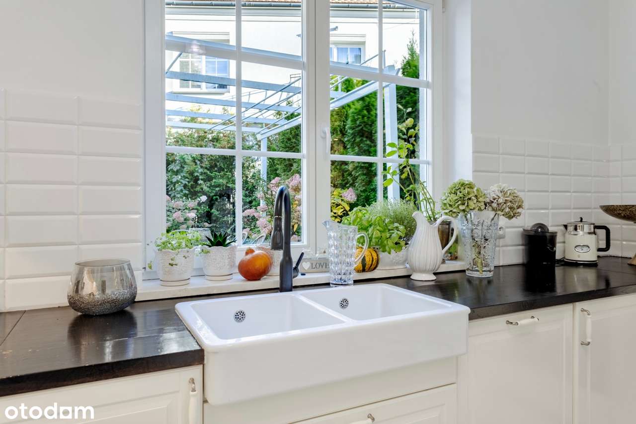 Dom z magicznym ogrodem na osiedlu strzeżonym!-8