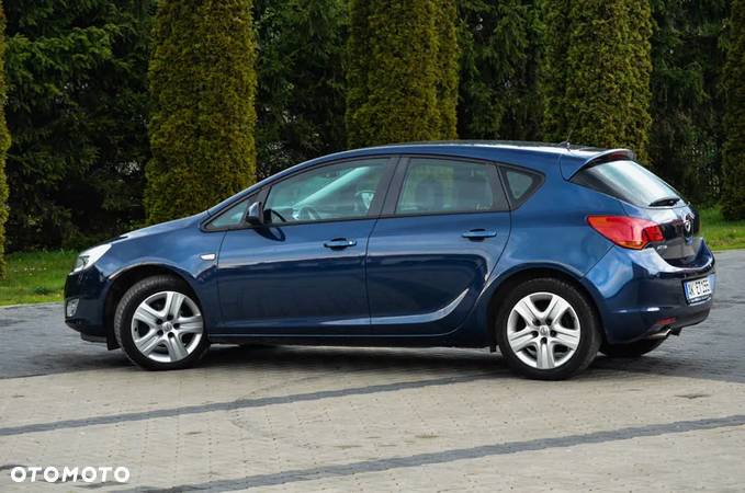 Opel Astra 1.4 Turbo Style - 20