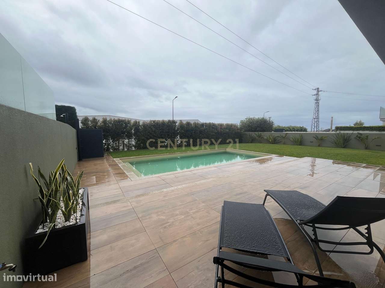 Moradia Contemporânea de Luxo em Azurara | Elegância, Privacidade e Di-10