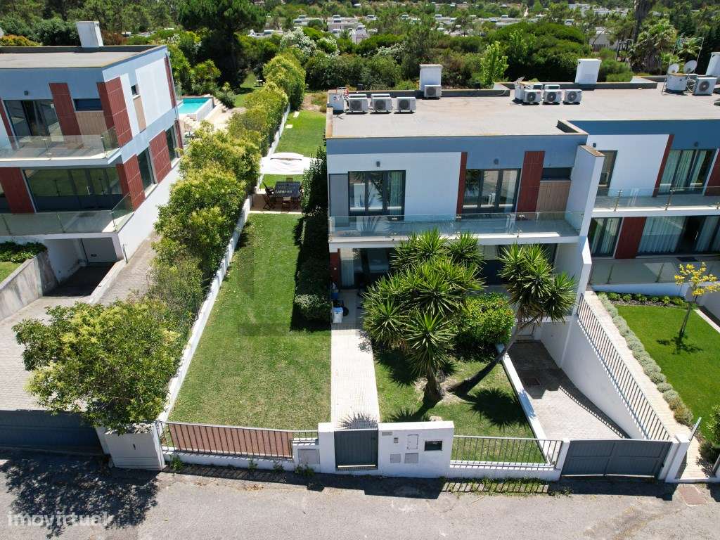 Moradia V4 com Piscina para Venda em Soltroia, Troia-5