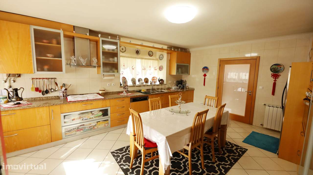 Moradia em pedra com terreno em Figueiró - Grande imagem: 4/24