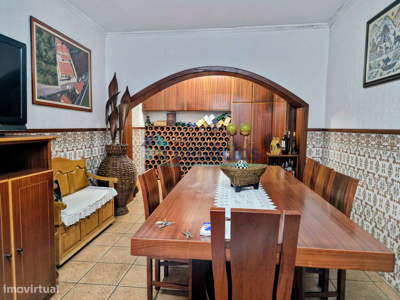 Moradia térrea - Bom estado de conservação-2