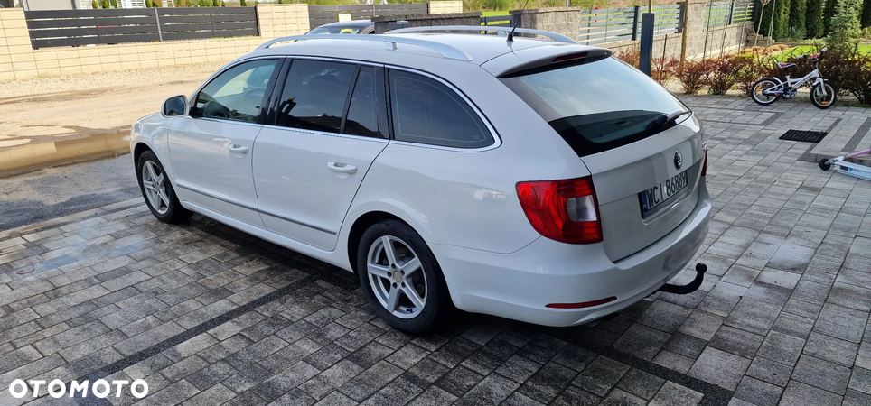 Skoda Superb 1.6 TDI Ambition Greenline - 5