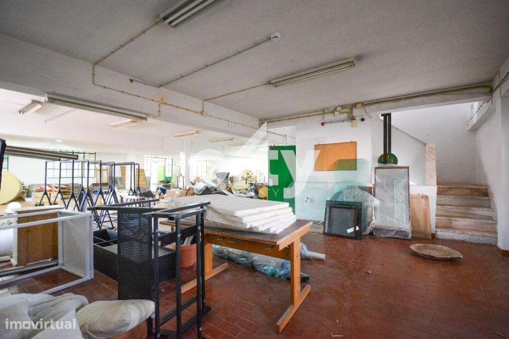 INVESTIMENTO - PRÉDIO EM ODIVELAS - VALE GRANDE - PONTINHA-8