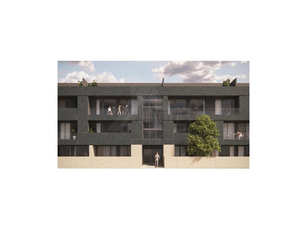 Apartamento T3 Duplex - Varanda com 15,20 mts2