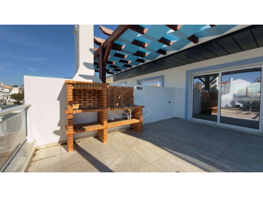 Apartamento T1 + 3 em condomínio fechado com piscina na Manta Rota,... - Grande imagem: 4/33