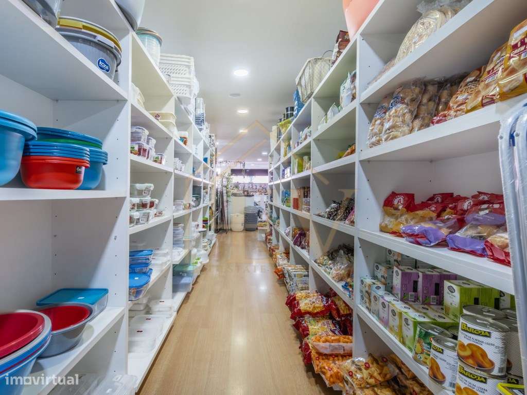 Loja para trespasse - Guimarães (Centro)-4