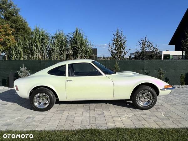 Opel GT - 5