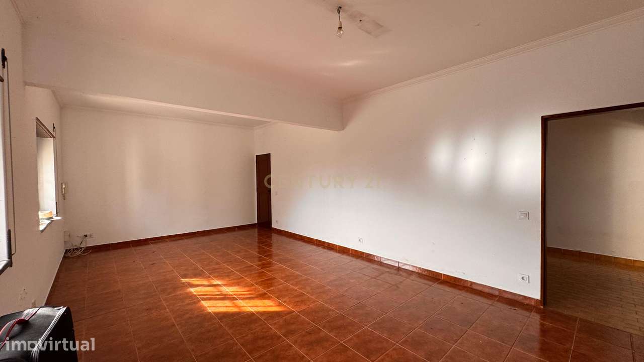 Moradia T5 com Terreno Generoso  - Mafra-29