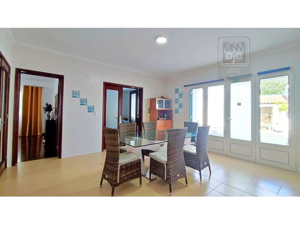 VENDA de MORADIA - VIVENDA com alojamento local e piscina - Fenais ...-21