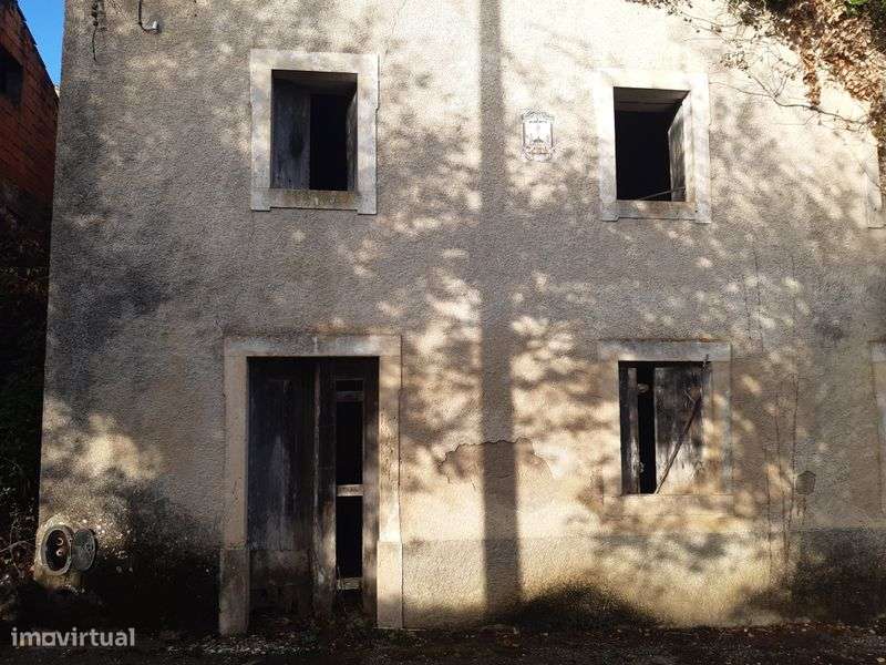 Casa em ruina com óptima acessibilidade - Grande imagem: 4/6