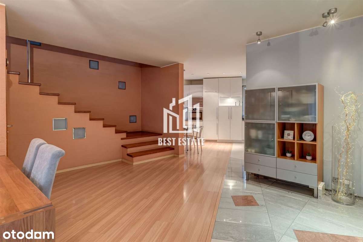 Przestronny Dom Blisko Centrum-9