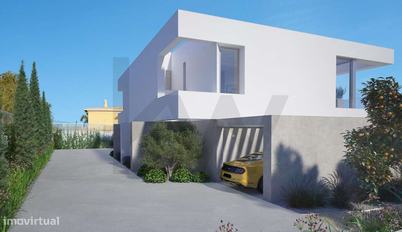 Moradia T3 na Praia da Luz com piscina, jardim, com terraço próxima da - Grande imagem: 4/17