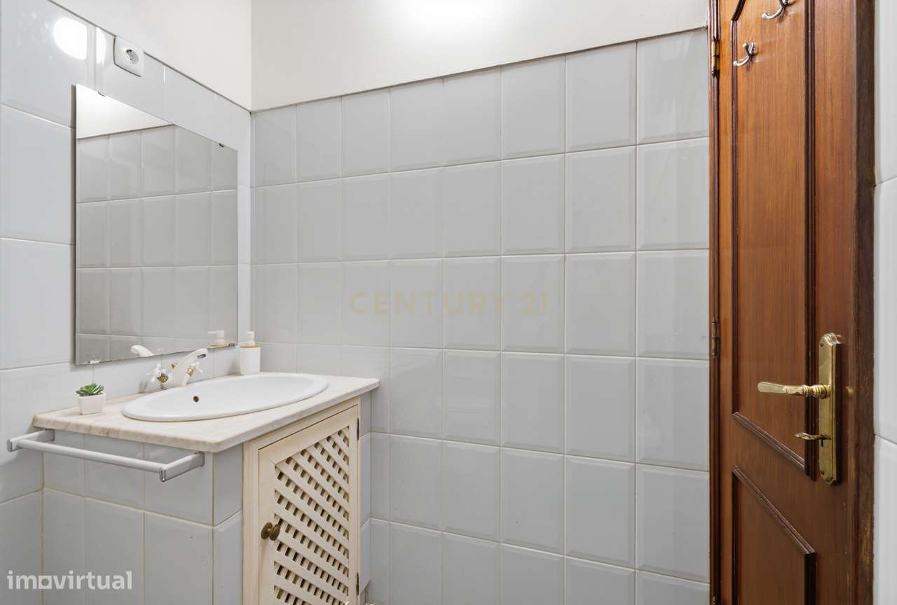 Duplex T2+2 em Lourinhã com Terraço e Proximidade à Praia-30