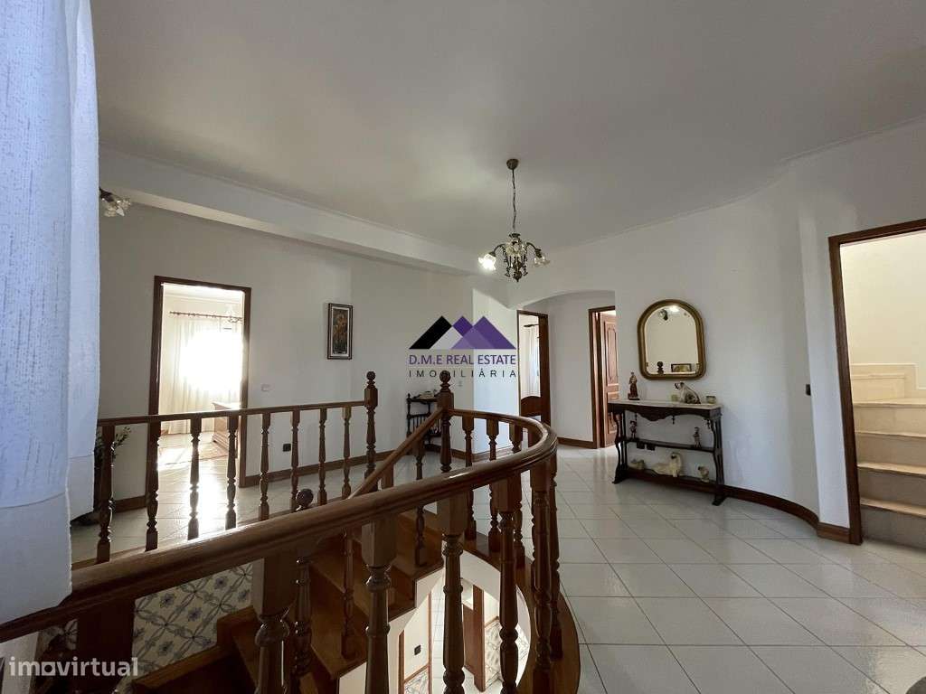 Moradia T3 c/ Piscina e Garagem-33