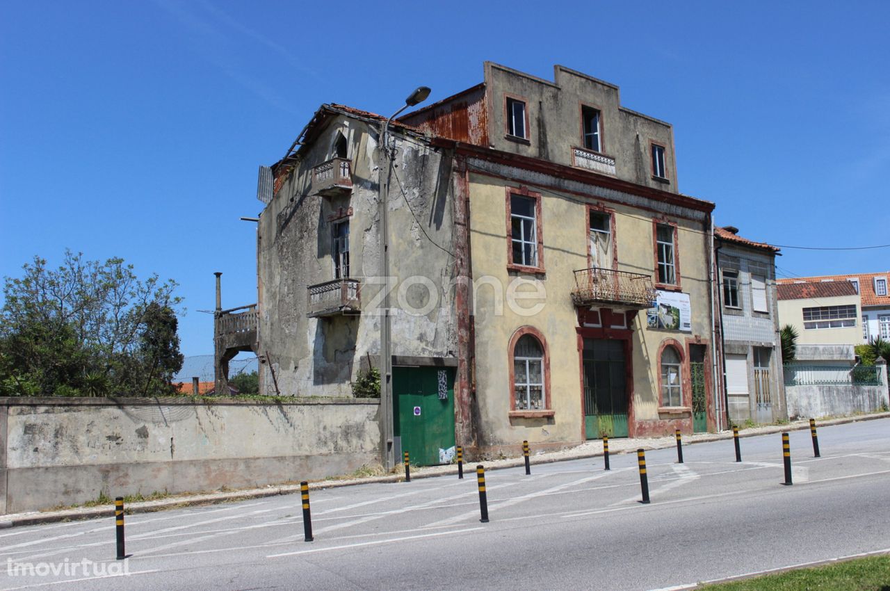 Prédio T16, Maximinos, Braga.