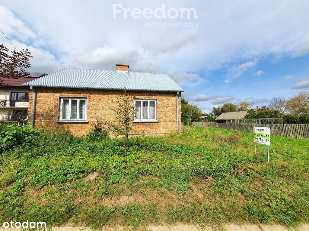 Dom z czerwonej cegły w miejscowości Baczki